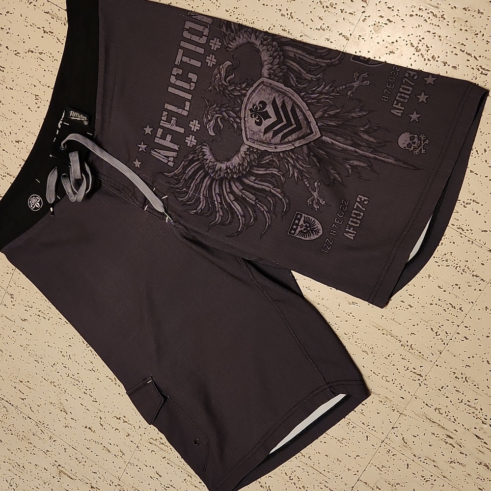 Affliction Embroidered Spell Out Logo Full Graphic Shorts Grey And Black - Picture 2 of 16